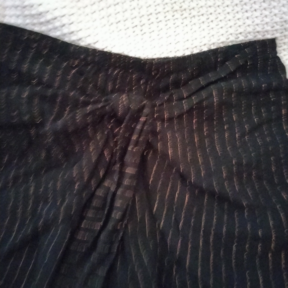 Tori Praver excellent condition shorts  all items marked $10 or less r 10/25 - Picture 2 of 7